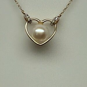 10K Yellow Gold Pearl and Diamond Heart Shape Pendant with Chain NEW